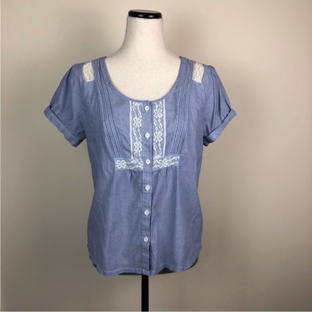 American Eagle Outfitters pin striped lace button shirt Large We're the Millers